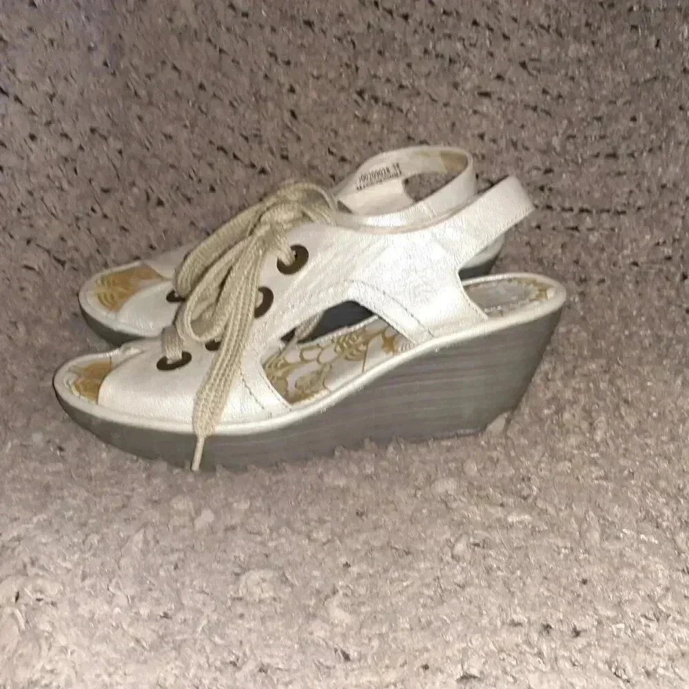 FLY LONDON-Ylva-Pearlescent Shimmer Leather Lace Up Wedge-Sz 38-7.5-Excellent